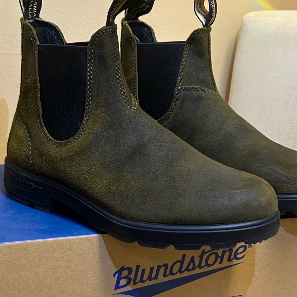Blundstone Drk Olive Suede Boots 🍂